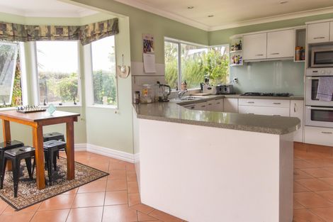 Photo of property in 21 Chippewa Place, Conifer Grove, Takanini, 2112