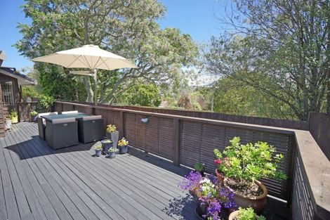 Photo of property in 1/7 Aorangi Place, Birkenhead, Auckland, 0626