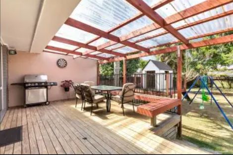 Photo of property in 34 Walter Strevens Drive, Conifer Grove, Takanini, 2112