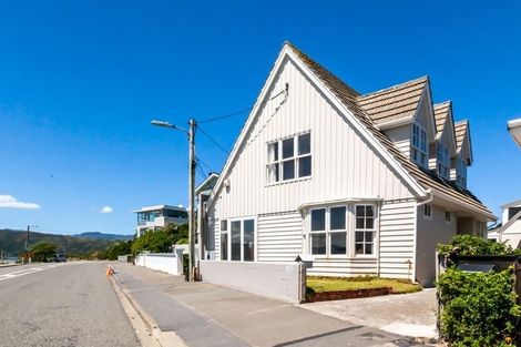 Photo of property in 35a Marine Parade, Seatoun, Wellington, 6022