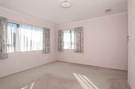 Photo of property in 1 Mcilwaine Place, Marton, 4710