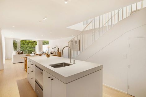 Photo of property in 35 Conference Street, Christchurch Central, Christchurch, 8013