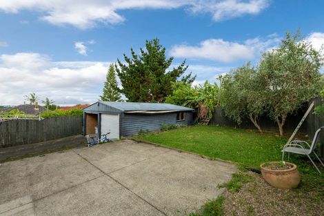 Photo of property in 8 Huxley Place, Glen Innes, Auckland, 1072