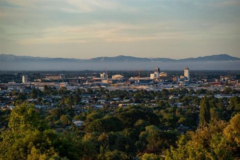 Photo of property in 42 Woodlau Rise, Huntsbury, Christchurch, 8022