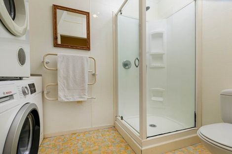 Photo of property in 13 Kiteroa Terrace, Rothesay Bay, Auckland, 0630