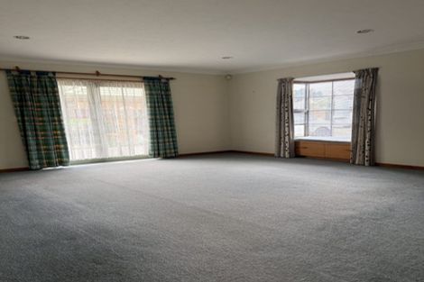 Photo of property in 1/5 Chateau Drive, Burnside, Christchurch, 8053