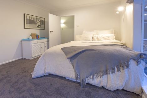 Photo of property in 6 Lancelot Road, Orewa, 0931