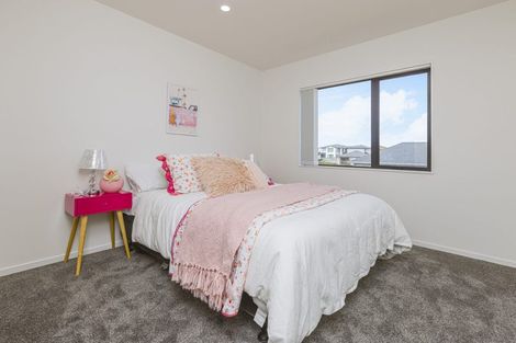 Photo of property in 2 Awaiti Way, Orewa, 0931