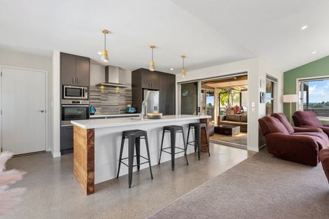 Photo of property in 5 Greenvale Place, Welcome Bay, Tauranga, 3112