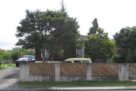 Photo of property in 41 Harmel Road, Glendene, Auckland, 0602