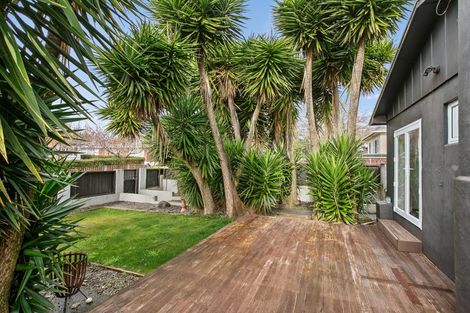 Photo of property in 9 Thames Street, Welbourn, New Plymouth, 4310