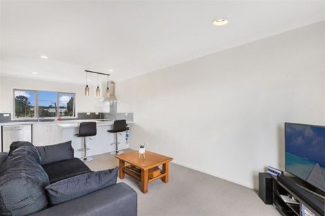 Photo of property in 11/4 Keeling Road, Henderson, Auckland, 0612