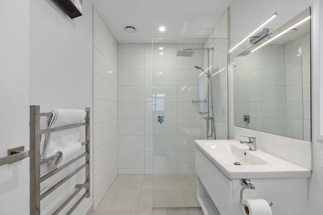 Photo of property in 28 Dunn Street, Lake Hawea, 9382