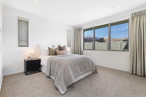 Photo of property in 12 Crabbe Place, Cromwell, 9310