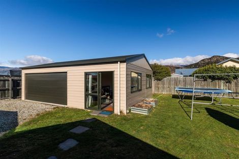 Photo of property in 24 Frye Crescent, Albert Town, Wanaka, 9305