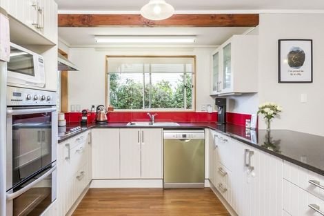 Photo of property in 70 Tiri Road, Manly, Whangaparaoa, 0930