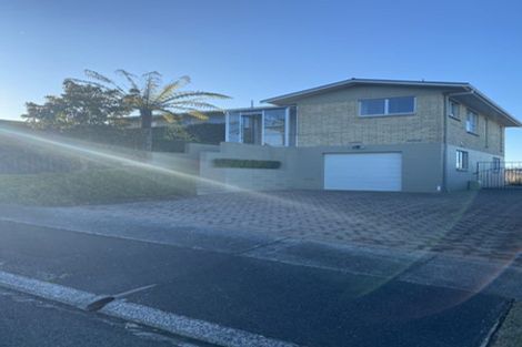 Photo of property in 12 Salmond Place, Dinsdale, Hamilton, 3204