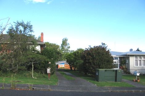 Photo of property in 10 Dudding Avenue, Northcote, Auckland, 0627