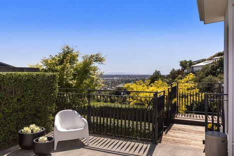 Photo of property in 16 Iles Lane, Cashmere, Christchurch, 8022