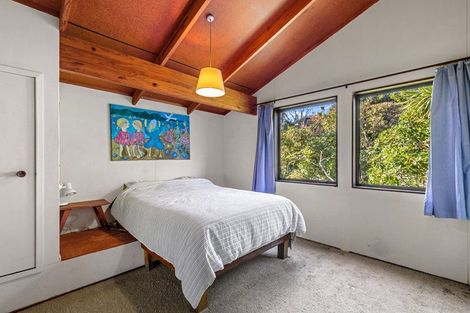 Photo of property in 8 Morlie Place, Torbay, Auckland, 0630
