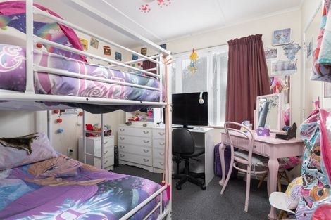 Photo of property in 27 Woodward Street East, Featherston, 5710