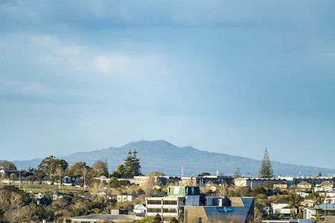 Photo of property in 81 Spence Road, Henderson, Auckland, 0612