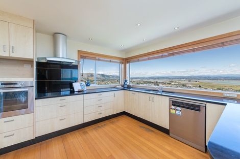 Photo of property in 24 Zeehaen Place, Britannia Heights, Nelson, 7010