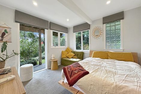 Photo of property in 665 South Titirangi Road, Titirangi, Auckland, 0604