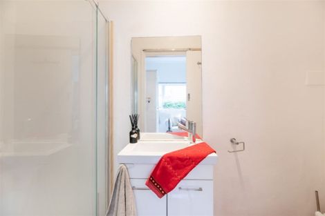 Photo of property in 142 Mount Albert Road, Mount Albert, Auckland, 1025