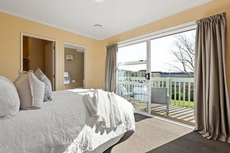 Photo of property in 95 Rototuna Road, Rototuna, Hamilton, 3210