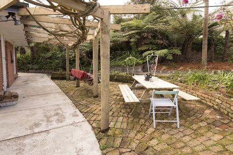 Photo of property in 6 Lancelot Road, Orewa, 0931