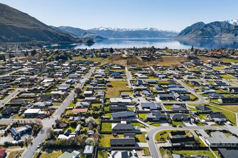 Photo of property in 13 Teal Place, Lake Hawea, Wanaka, 9382