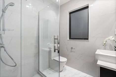 Photo of property in 196 Henwood Road, Westgate, 0814