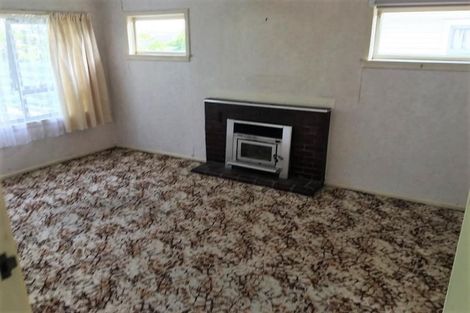 Photo of property in 52 Matipo Road, Te Atatu Peninsula, Auckland, 0610