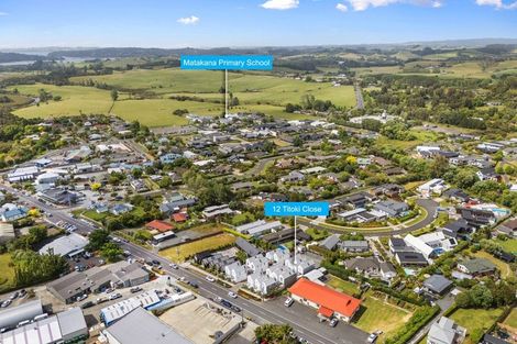 Photo of property in 12 Titoki Close, Matakana, 0985