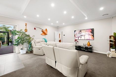 Photo of property in 22 Gibbston Close, Huntington, Hamilton, 3210