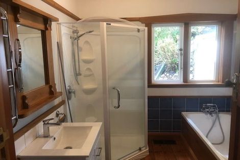 Photo of property in 18 Raroa Road, Kelburn, Wellington, 6012