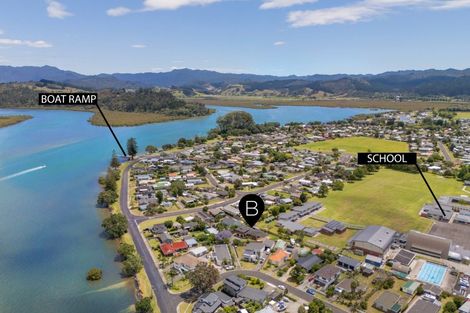 Photo of property in 2 Hamilton Crescent, Whitianga, 3510