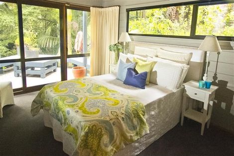 Photo of property in 18 Ridgewood Crescent, Birkenhead, Auckland, 0626