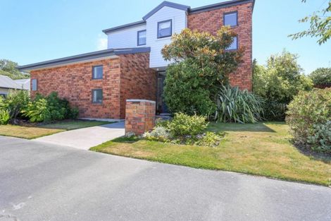 Photo of property in 4 Skyedale Drive, Harewood, Christchurch, 8051