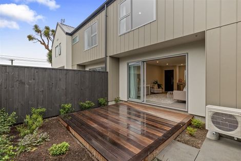 Photo of property in 2/160a Peverel Street, Riccarton, Christchurch, 8041