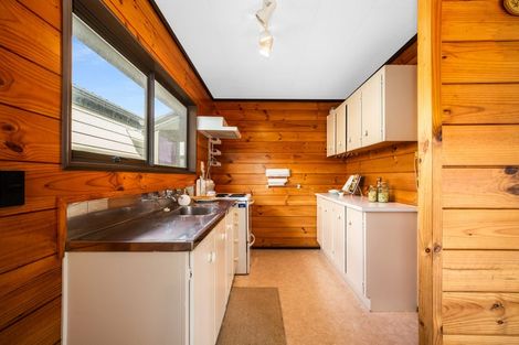 Photo of property in 2 Te Arawi Street, Takapuwahia, Porirua, 5022