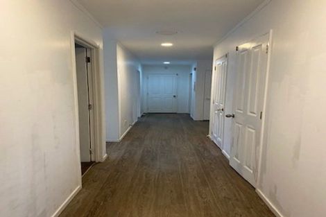 Photo of property in 14 Caldbeck Rise, Northpark, Auckland, 2013