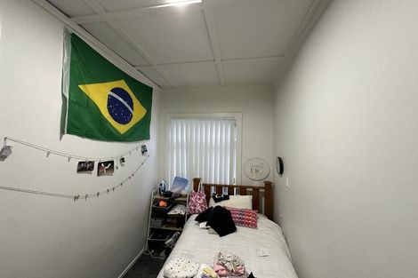 Photo of property in 34 Sutherland Road, Point Chevalier, Auckland, 1025