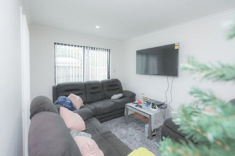 Photo of property in 30a Beaumonts Way, Manurewa, Auckland, 2102