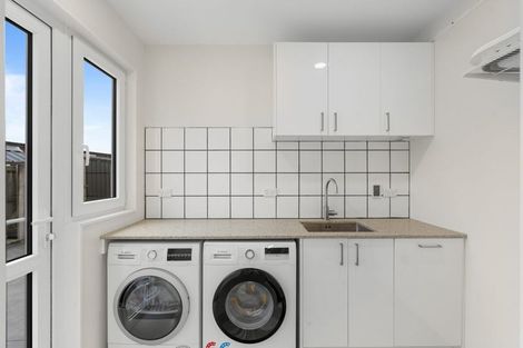 Photo of property in 28 Collier Drive, Halswell, 8025