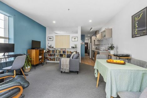 Photo of property in Atrium Towers, 8e/154 The Terrace, Wellington Central, Wellington, 6011