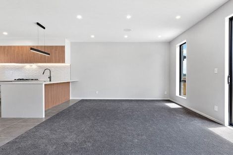 Photo of property in 17 Paihere Street, Huapai, Kumeu, 0810