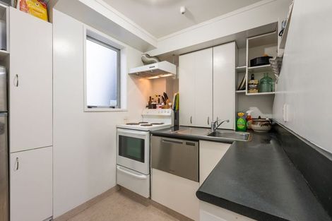 Photo of property in 8/27 Drummond Street, Mount Cook, Wellington, 6021