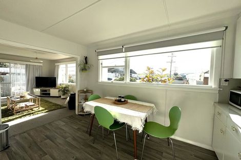 Photo of property in 9 George Street, Balclutha, 9230